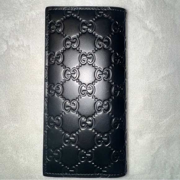 Gucci Black GG Embossed Wallet - Picture 2 of 6